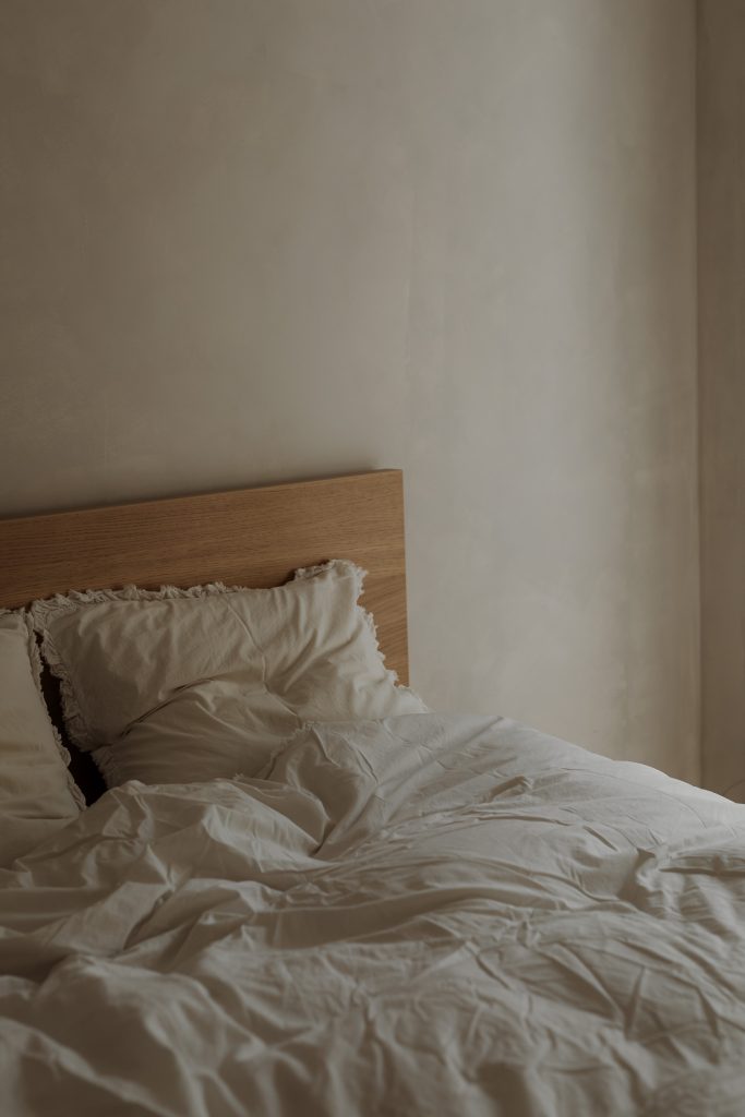 nuetral bed