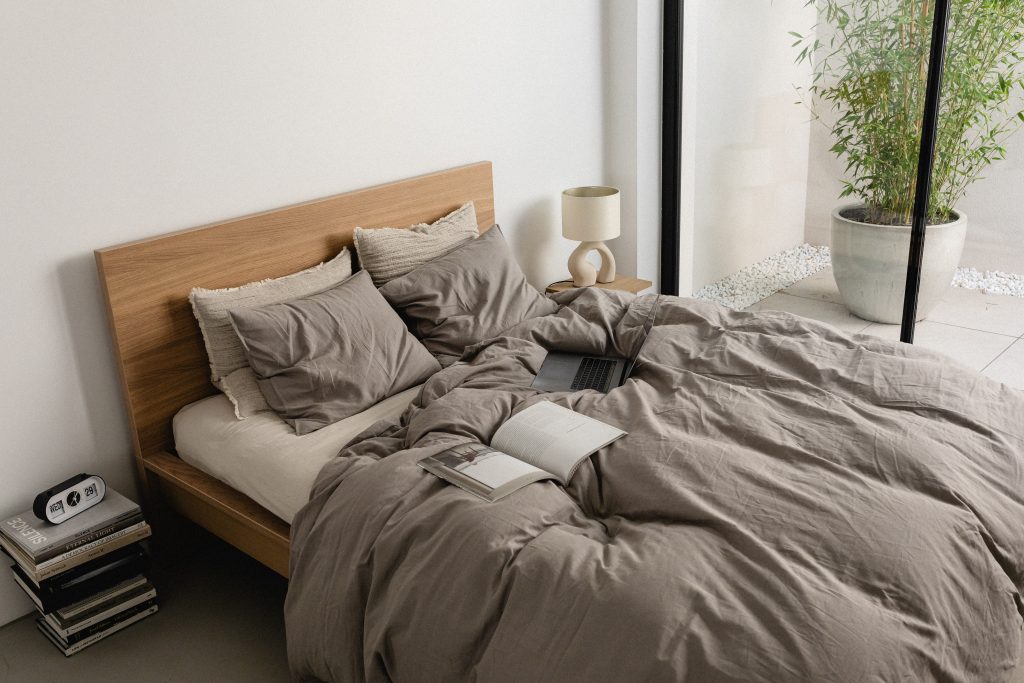 COSY BED